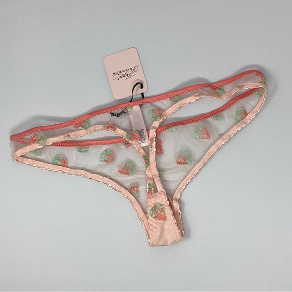 Agent Provocateur Fraise Baby Pink Red Thong NWT - Picture 7 of 9